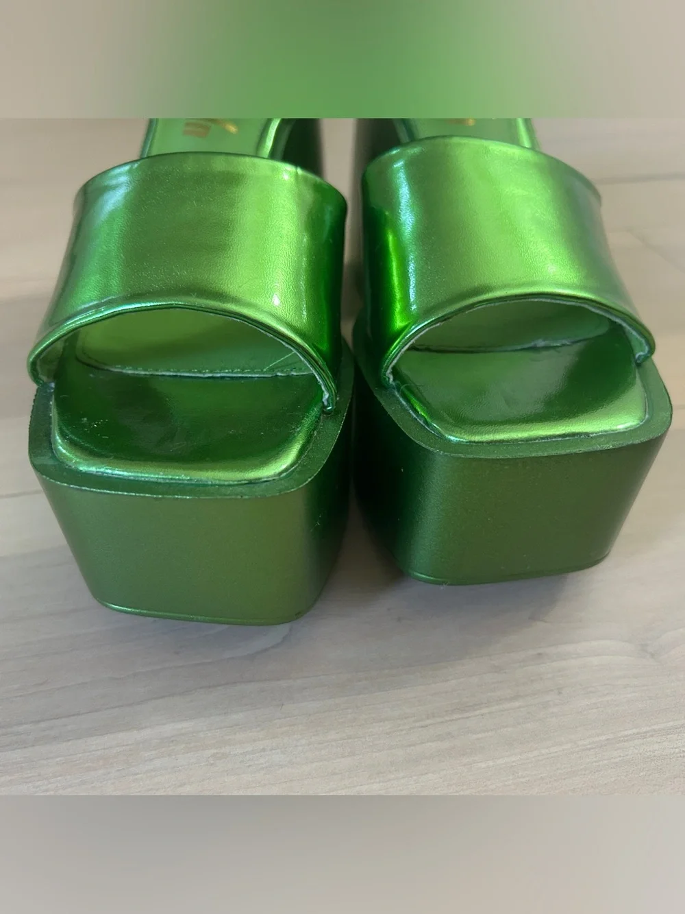 SHEIN metallic green